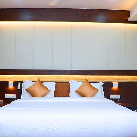 The Grand Astoria Somanth Hotel Somnath Exterior photo