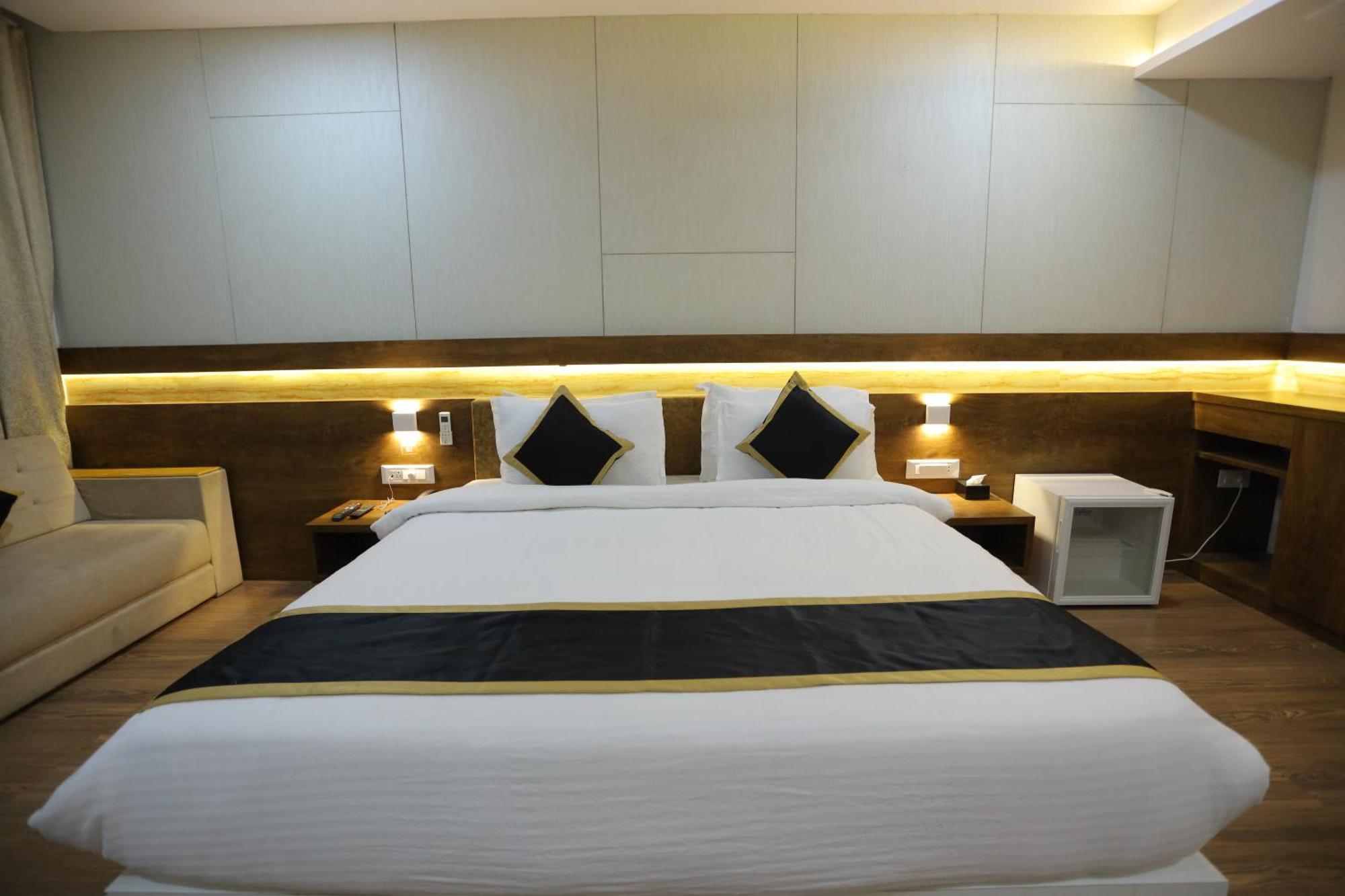 The Grand Astoria Somanth Hotel Somnath Exterior photo