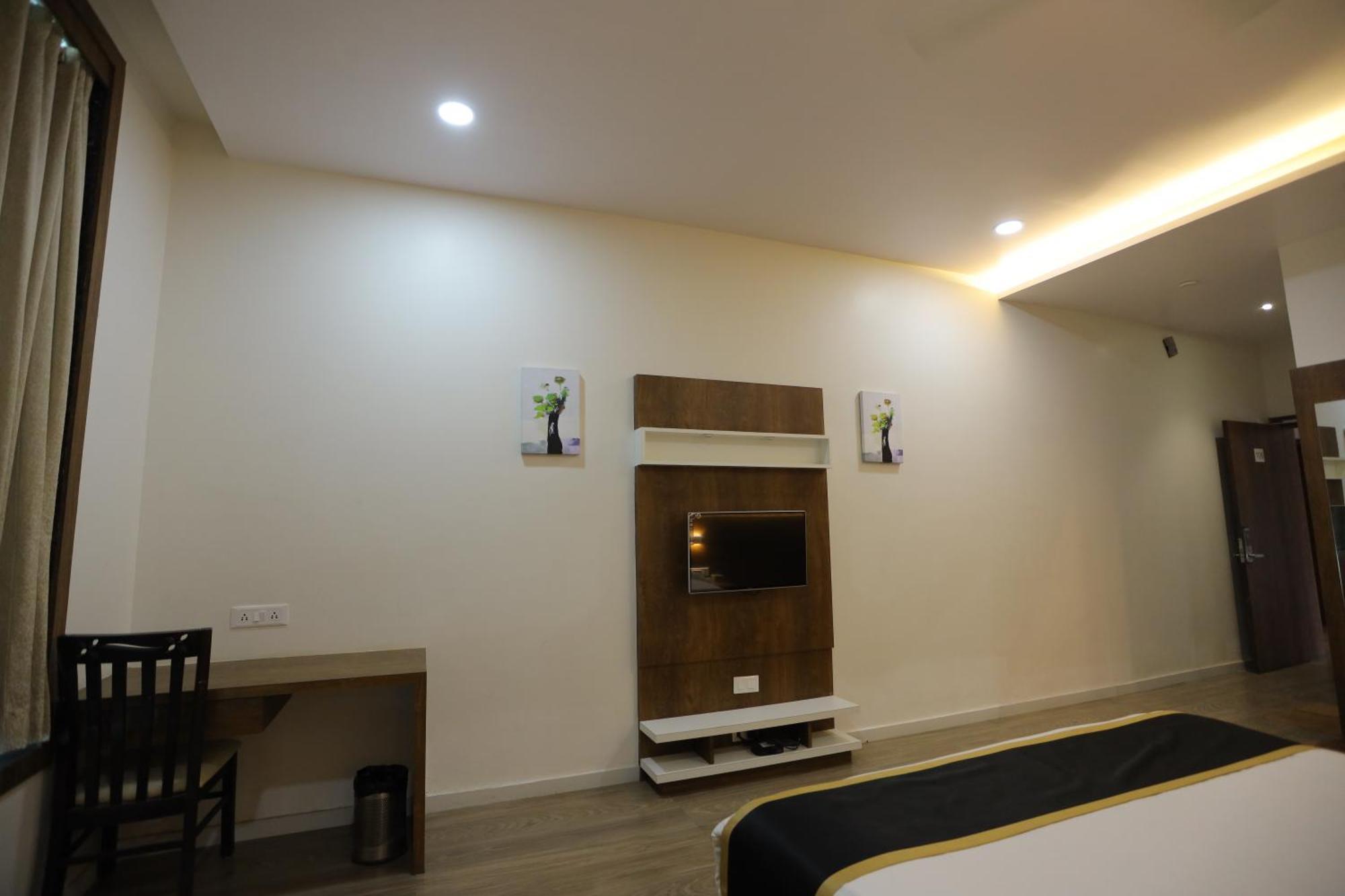 The Grand Astoria Somanth Hotel Somnath Exterior photo
