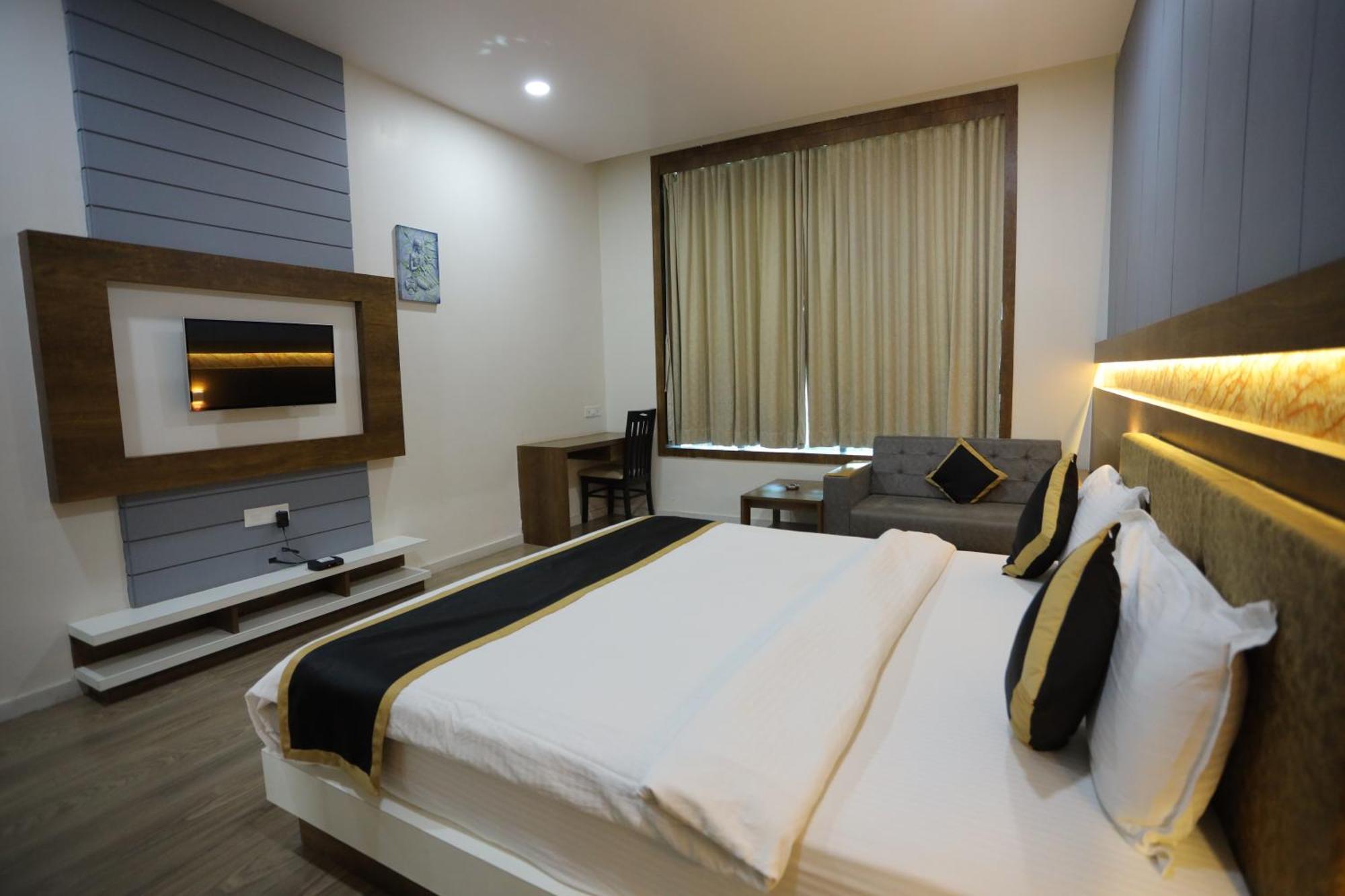 The Grand Astoria Somanth Hotel Somnath Exterior photo