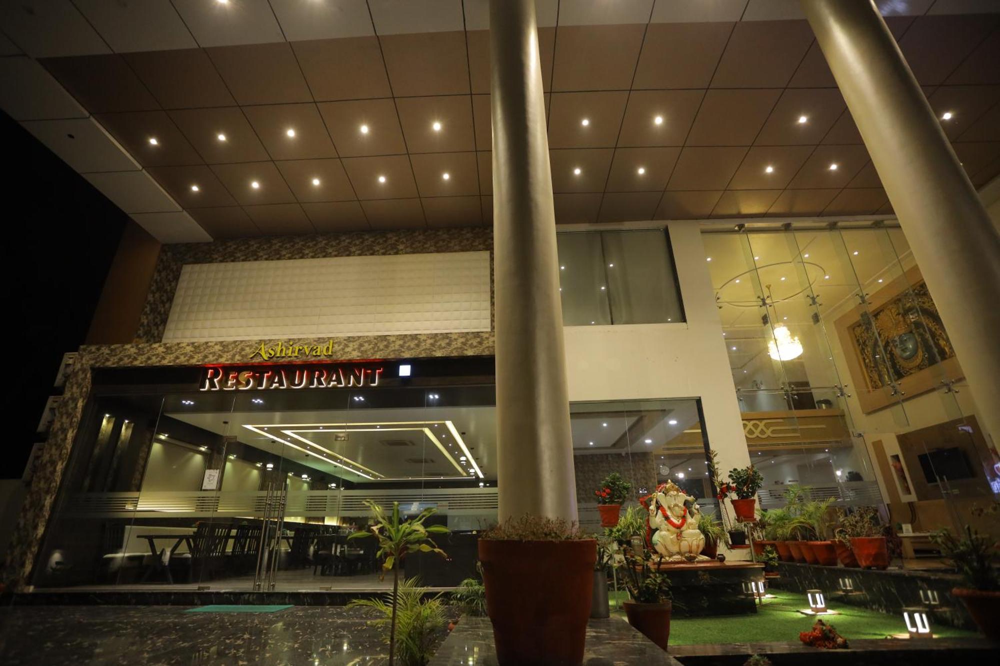 The Grand Astoria Somanth Hotel Somnath Exterior photo