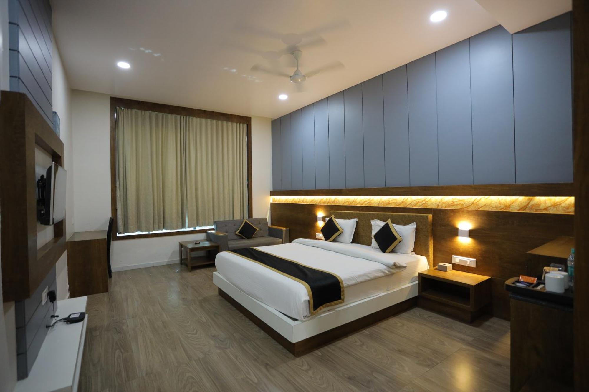 The Grand Astoria Somanth Hotel Somnath Exterior photo
