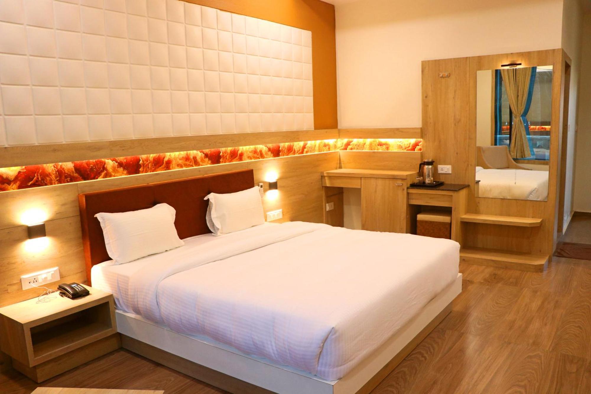 The Grand Astoria Somanth Hotel Somnath Exterior photo