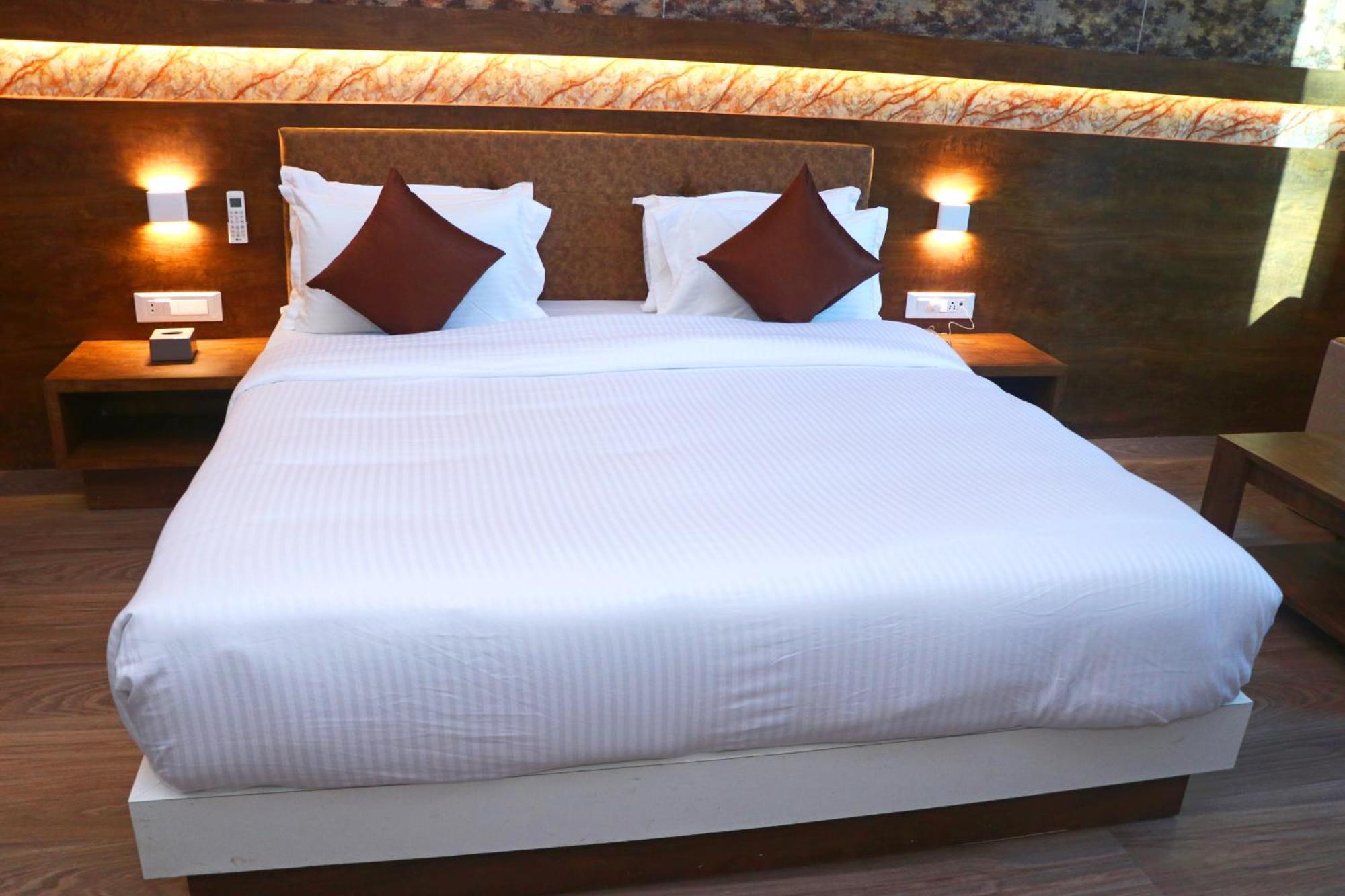 The Grand Astoria Somanth Hotel Somnath Exterior photo