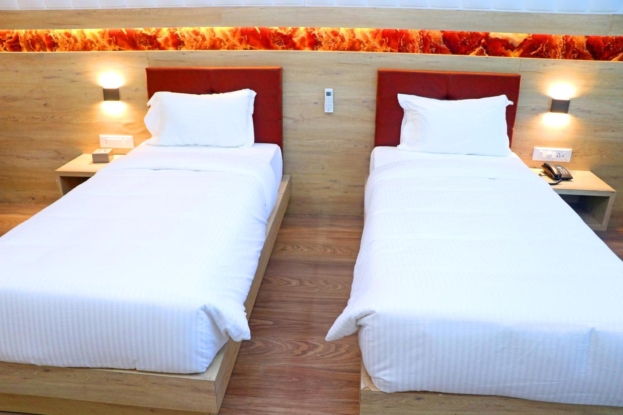 The Grand Astoria Somanth Hotel Somnath Exterior photo