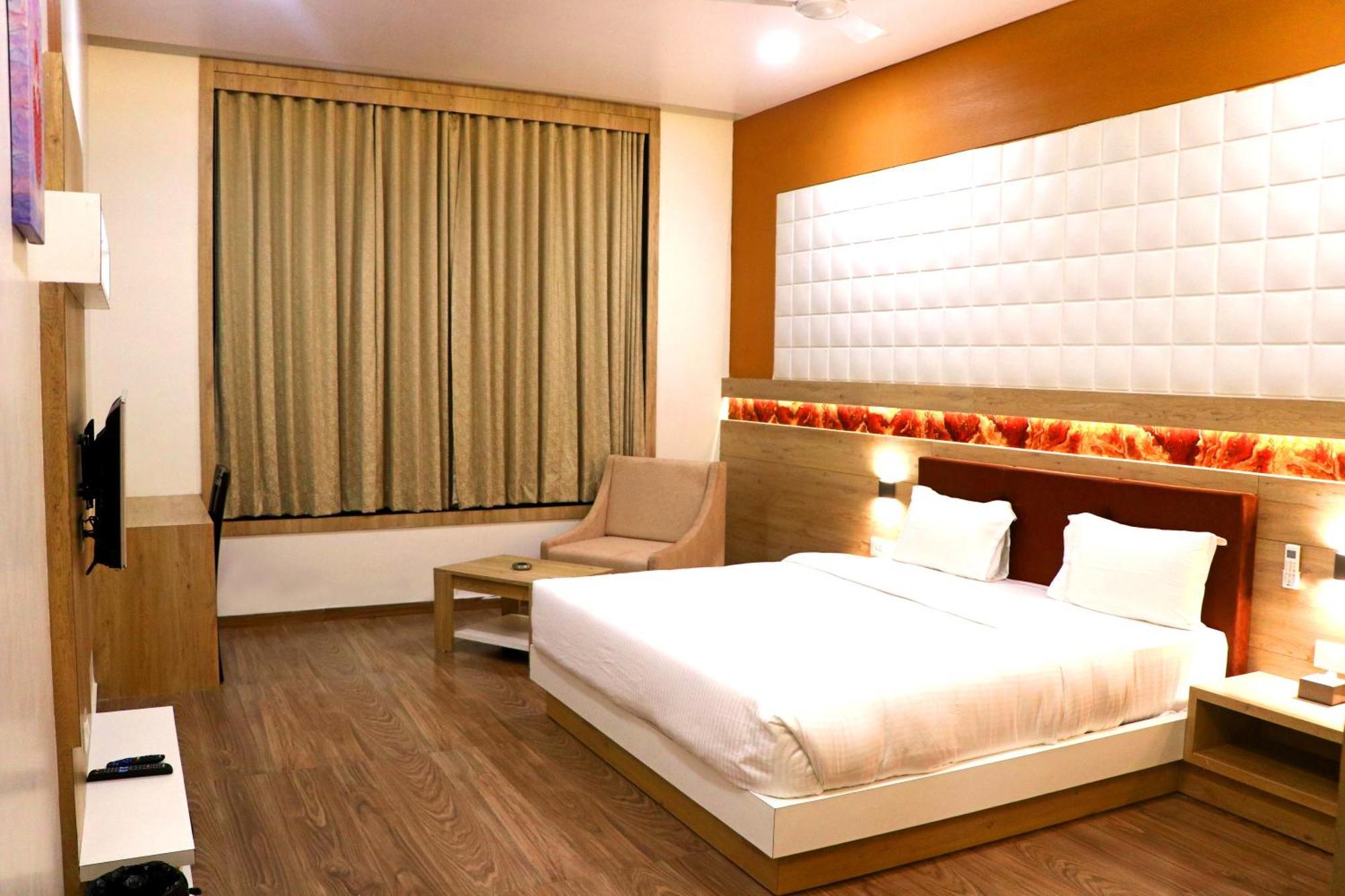 The Grand Astoria Somanth Hotel Somnath Exterior photo
